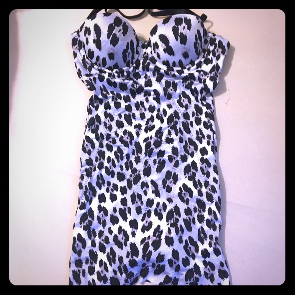 NWOT 34B Leopard Print Body Shaper